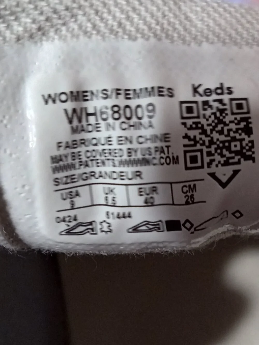 Keds Women's Iridescent Silver Lace Sneakers - Size 9 - Picture 3 of 5